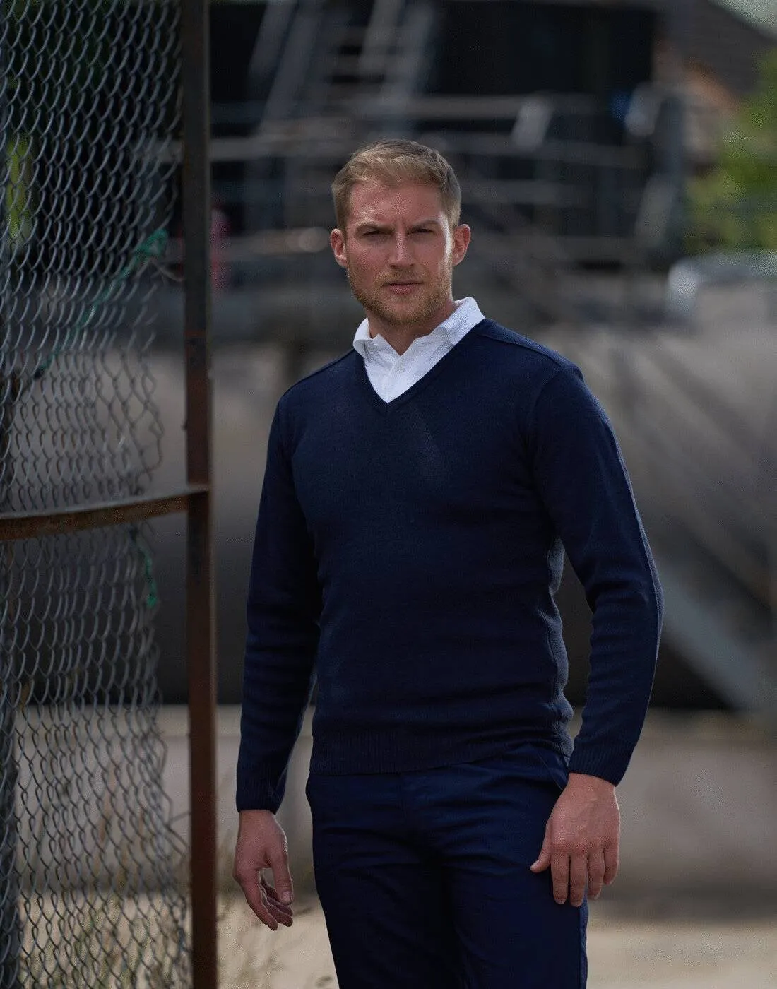 Pro V-Neck Sweater | BLACK Side Pockets