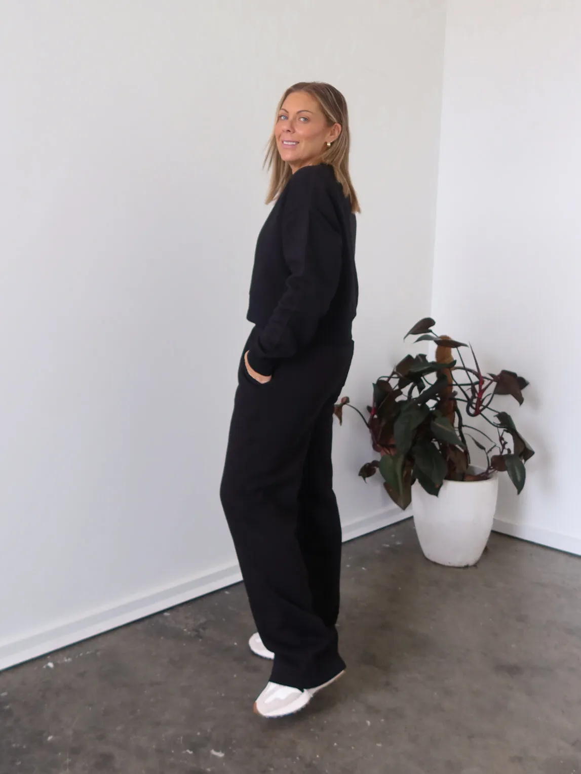 Lightweight Fabric Sporty Stretch Fit Chase Wide Leg Track Pants - Black