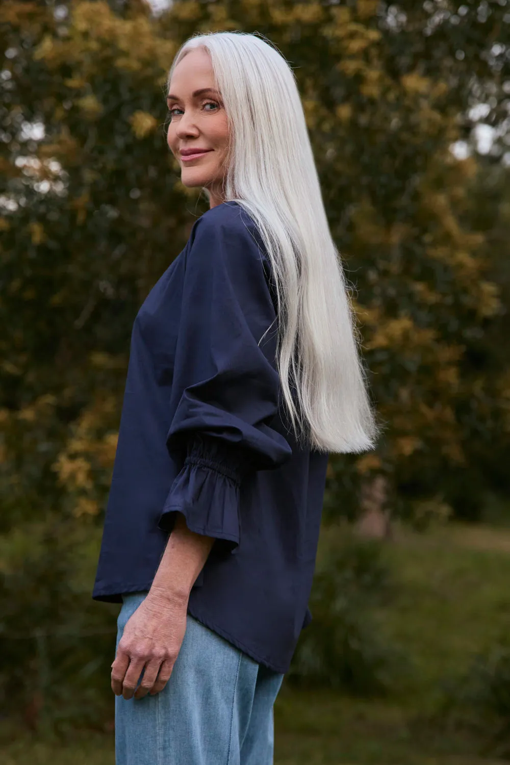 Performance Comfort Effortless Wear Robin Frill Cuff Top in Navy Poplin