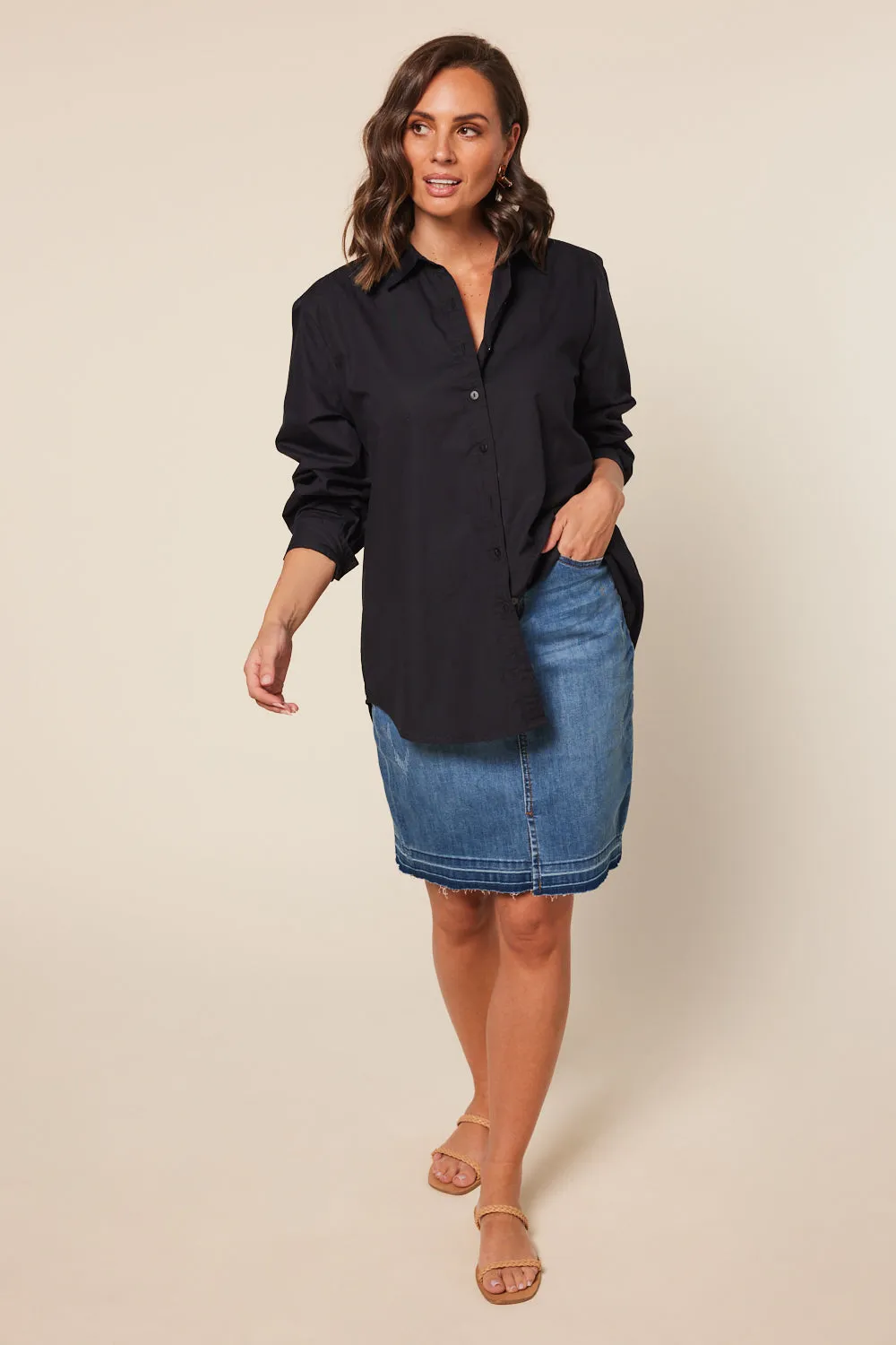 Sam Cotton Poplin Shirt in Black Ribbed Collar Trim