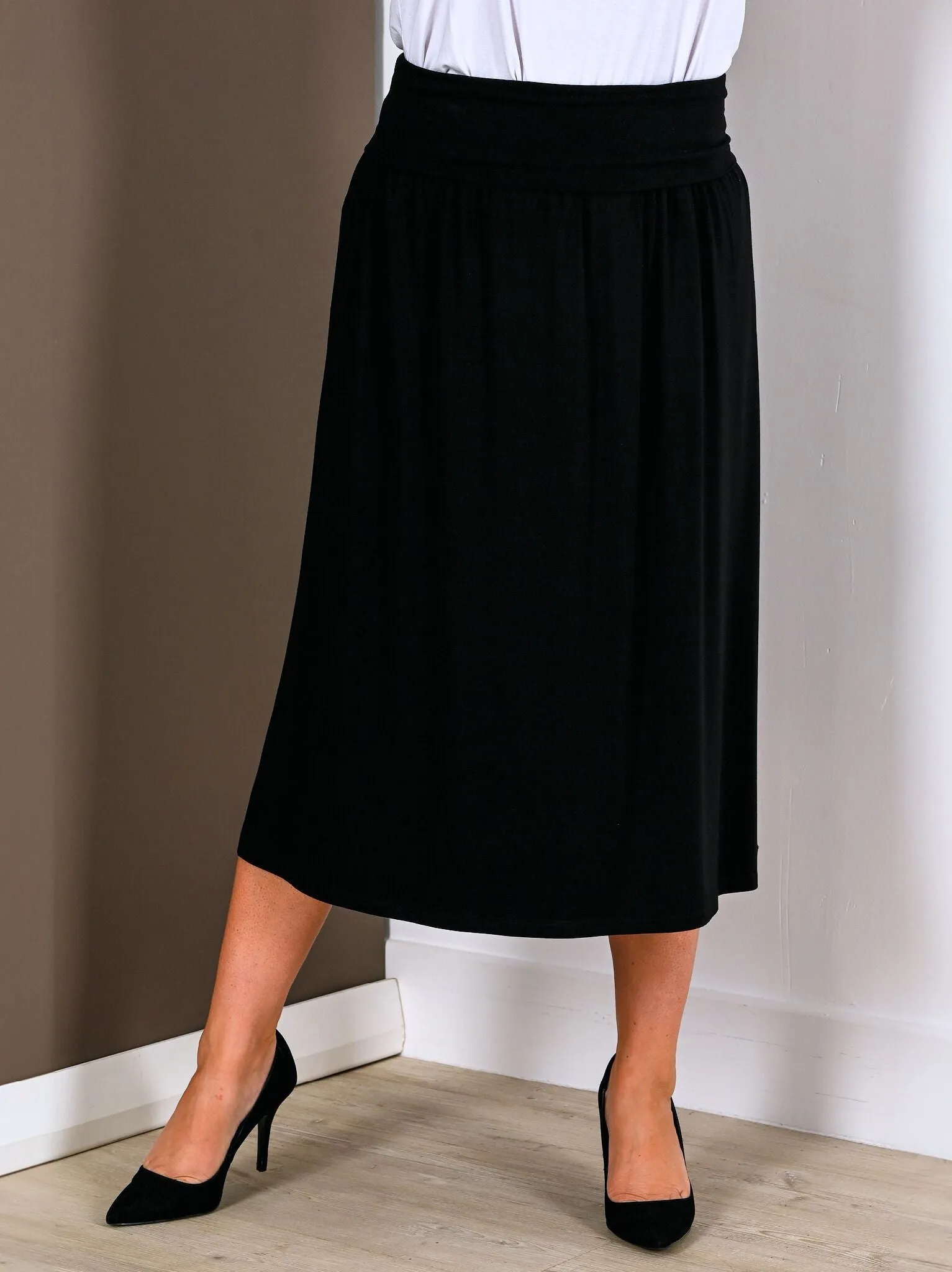 Saskia Jersey Skirt - Black Feminine Energy