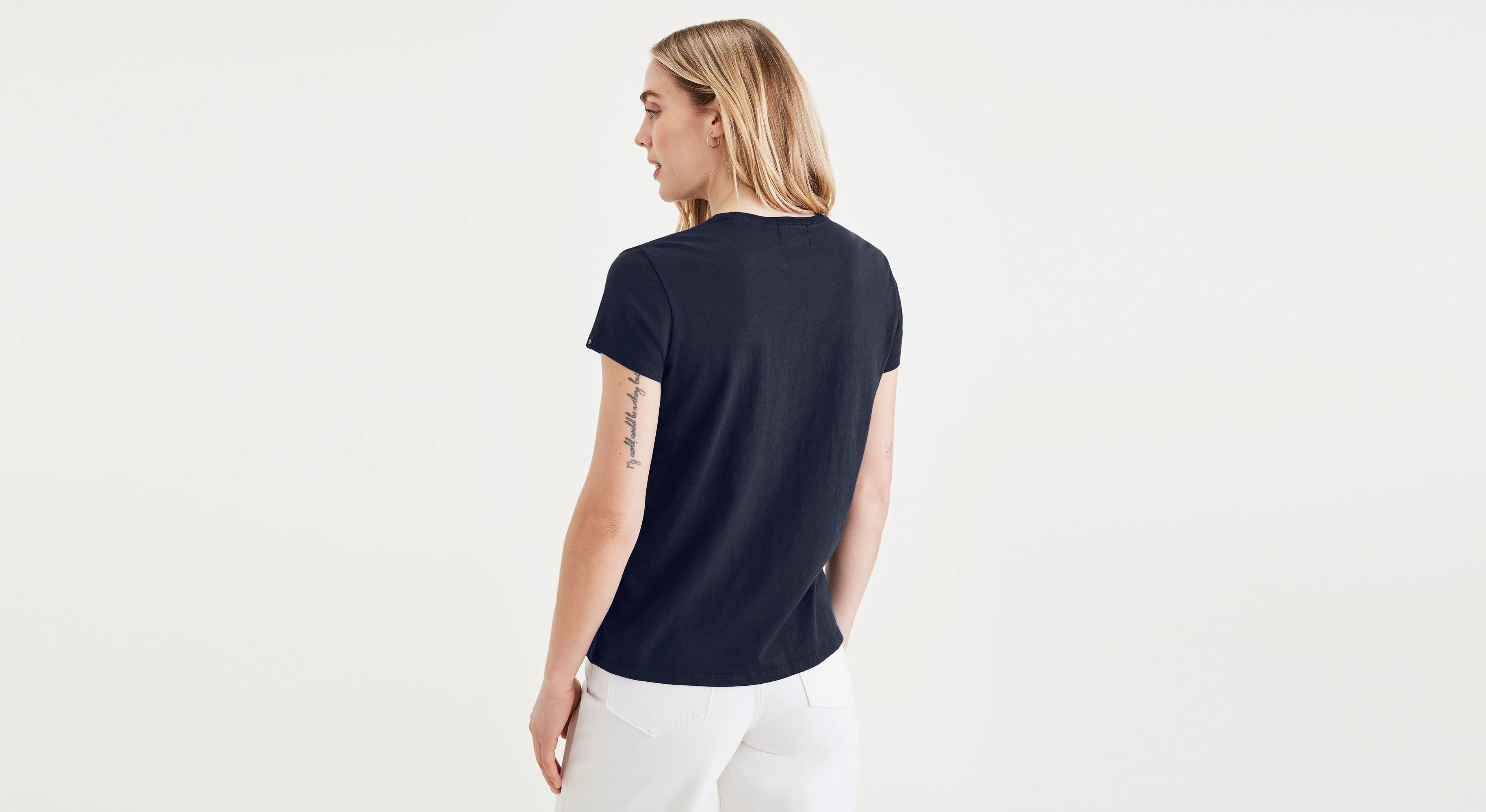 Buttery Soft Fabric Comfortable Layering Graphic Tee, Slim Fit