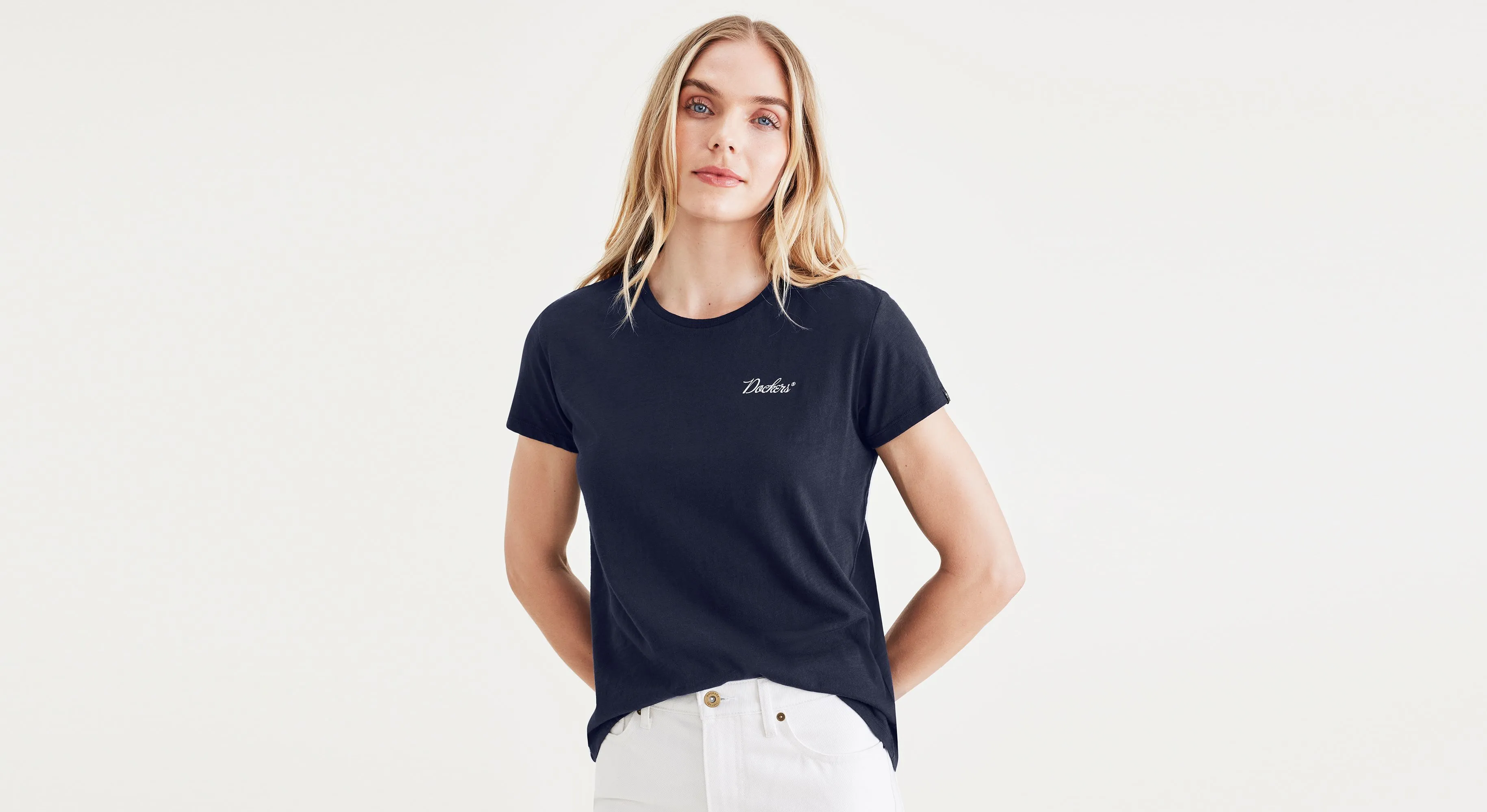 Graphic Tee, Slim Fit Sleek Waistband Cozy Style