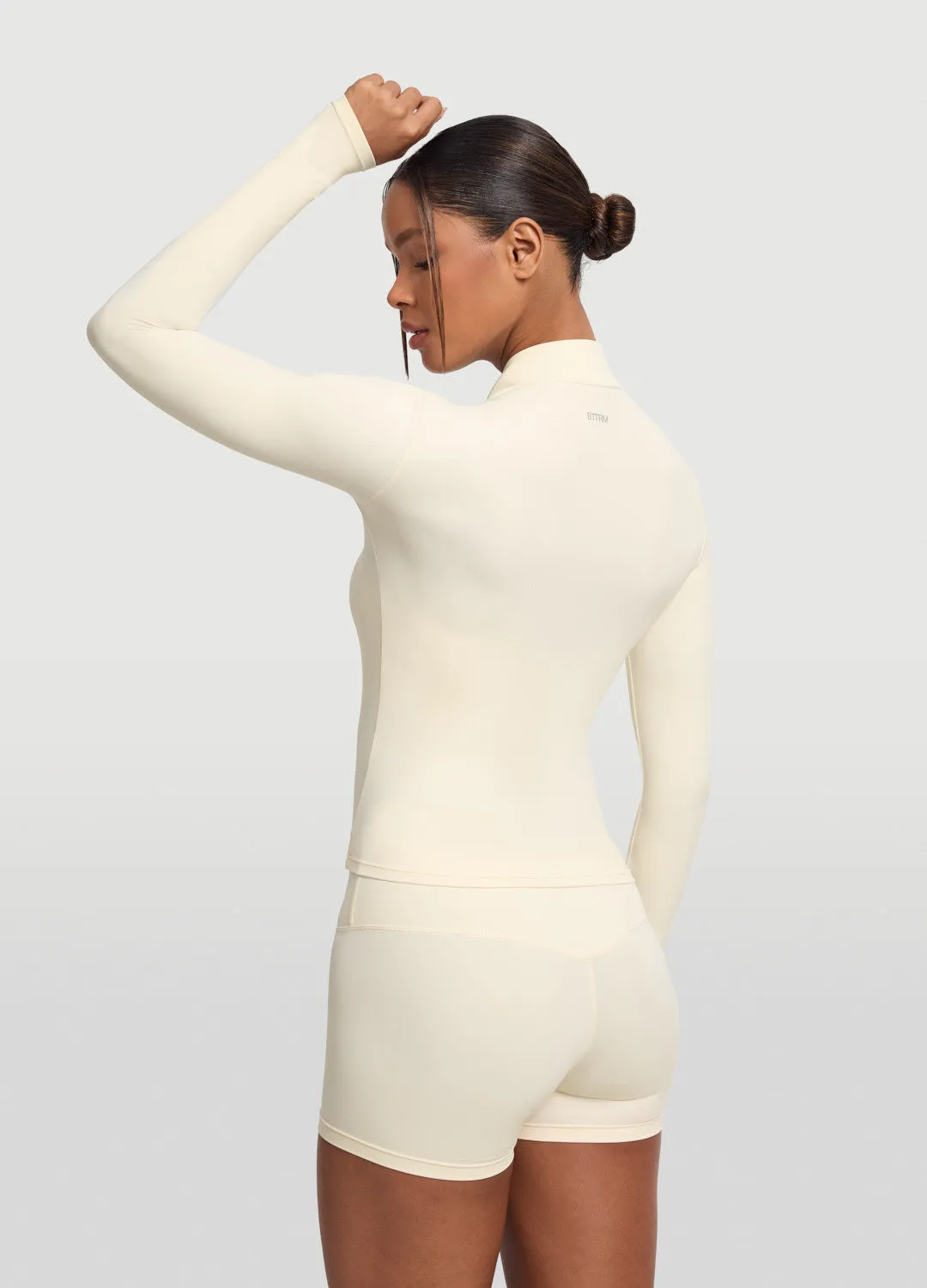 Sleek Zip-Up Long Sleeve Jacket Timeless Must-Have