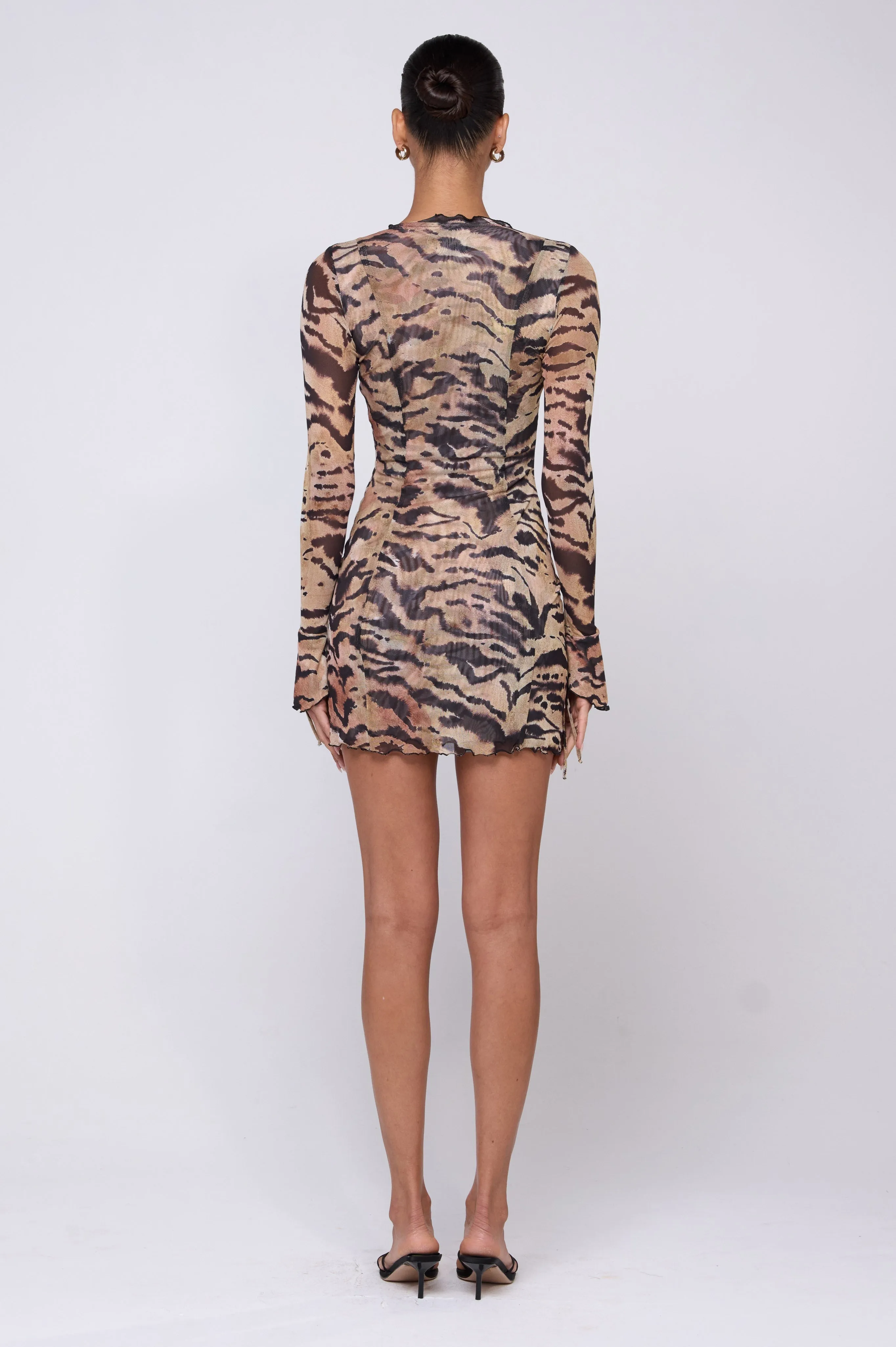 Sloane Mini in Zara Minimalist Fit Event Mood