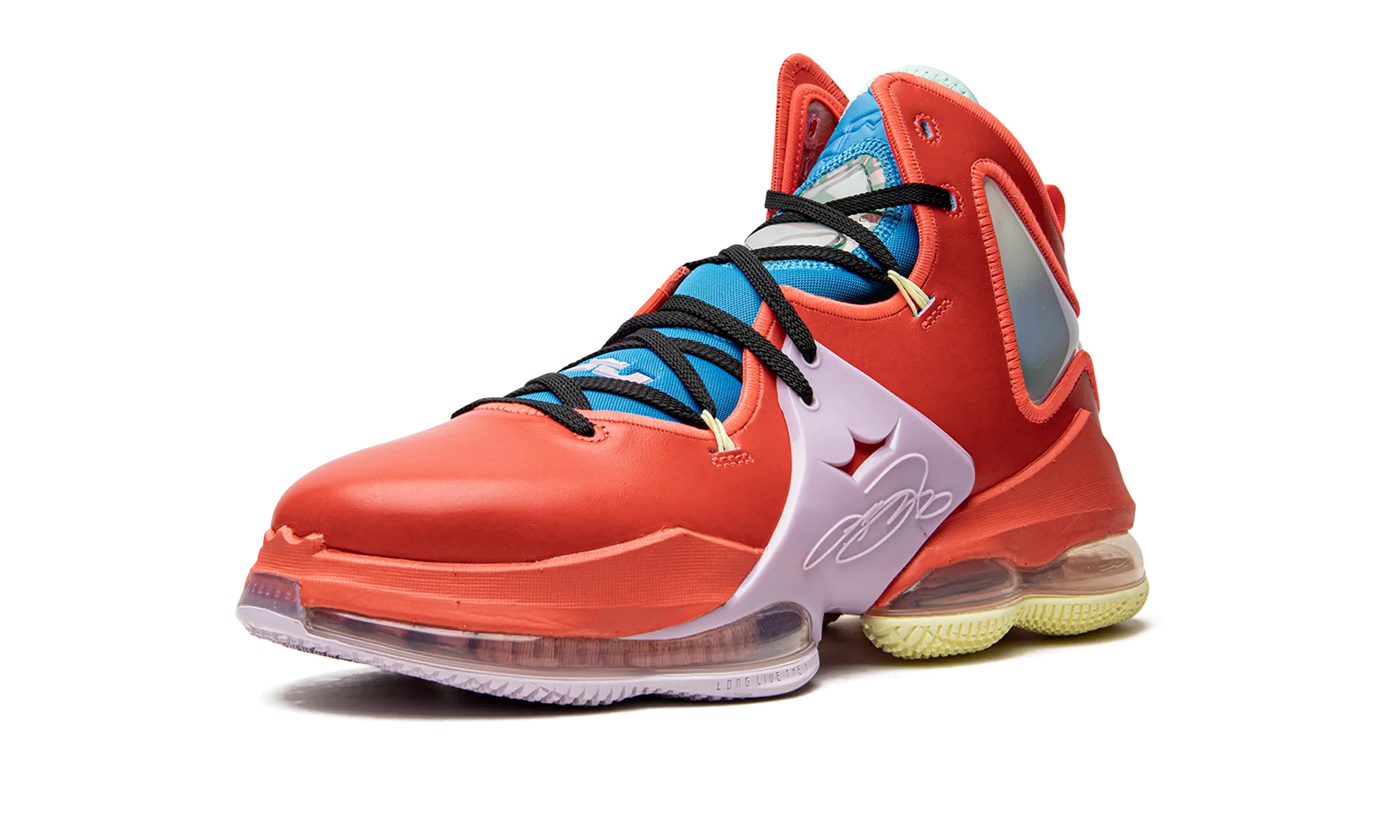 LeBron 19 "LeBronival" evening running gear