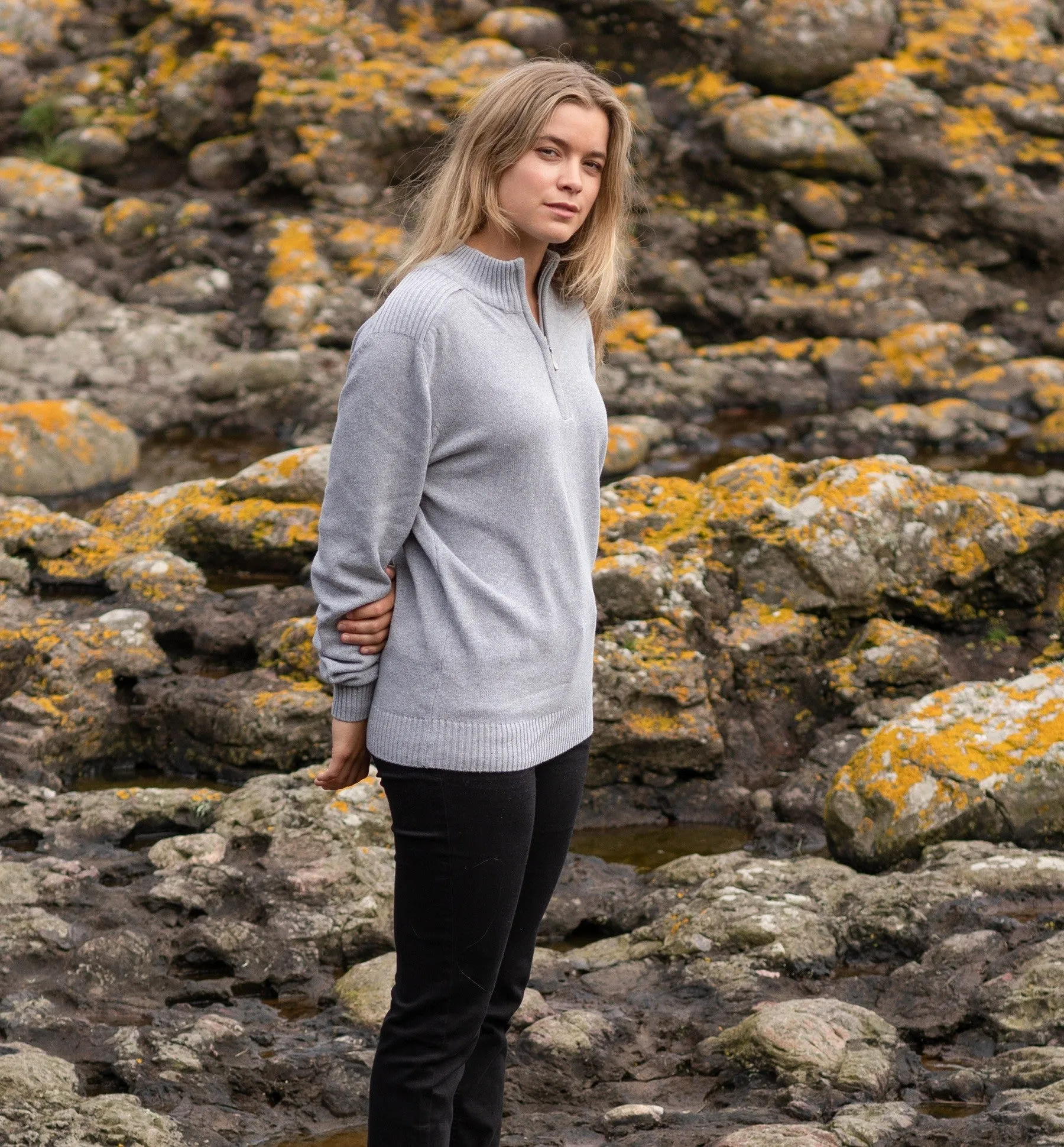 product delivery Warm Hoodie Wakhan Quarter Zip Regen Knit Sweater | BLACK