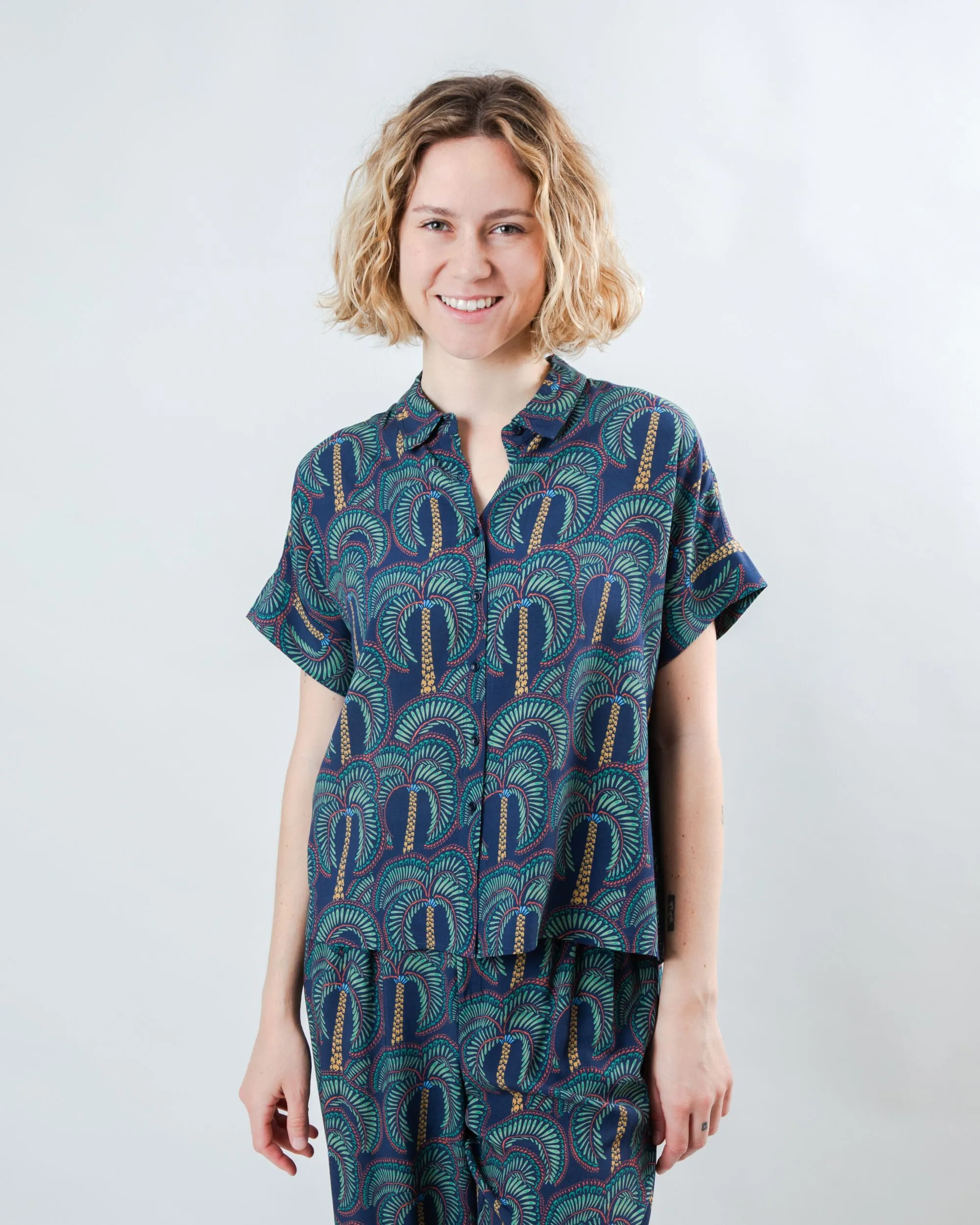 Borneo Batwing Blouse Navy All-Purpose Comfort MultipurposeCuffs