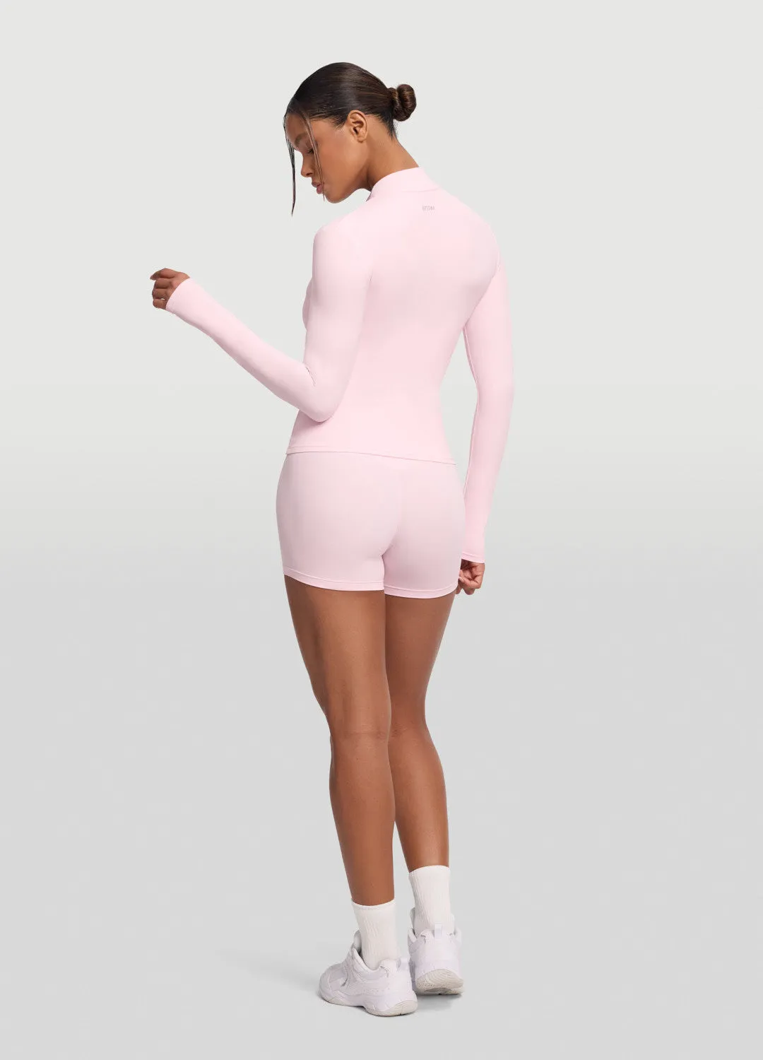 Sleek Zip-Up Long Sleeve Jacket Cozy and Soft