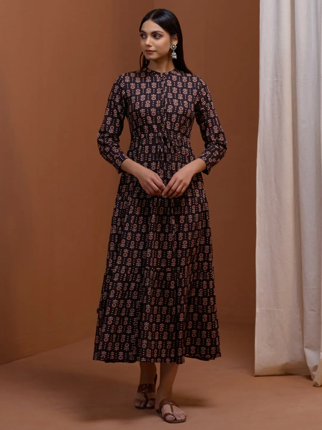 Women's Black Printed Tier Dress Luxurious Feel