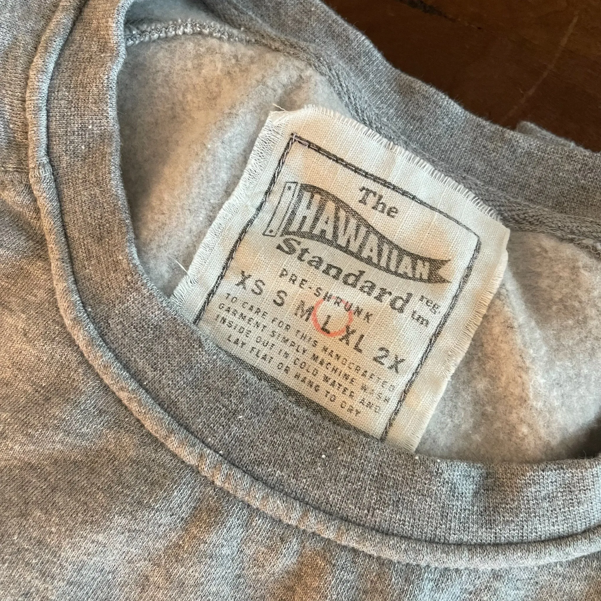 Mens Raglan Fleece Grey Heather x Haleiwa Black Applique Road Trip