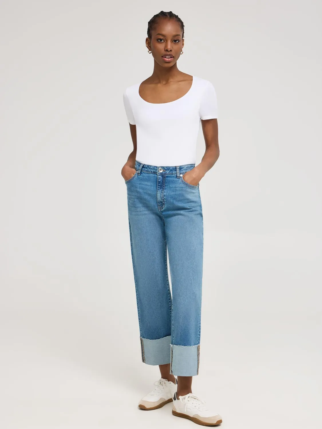 Double Layer Scoop Neck T-Shirt Premium Material Urban Style Trend