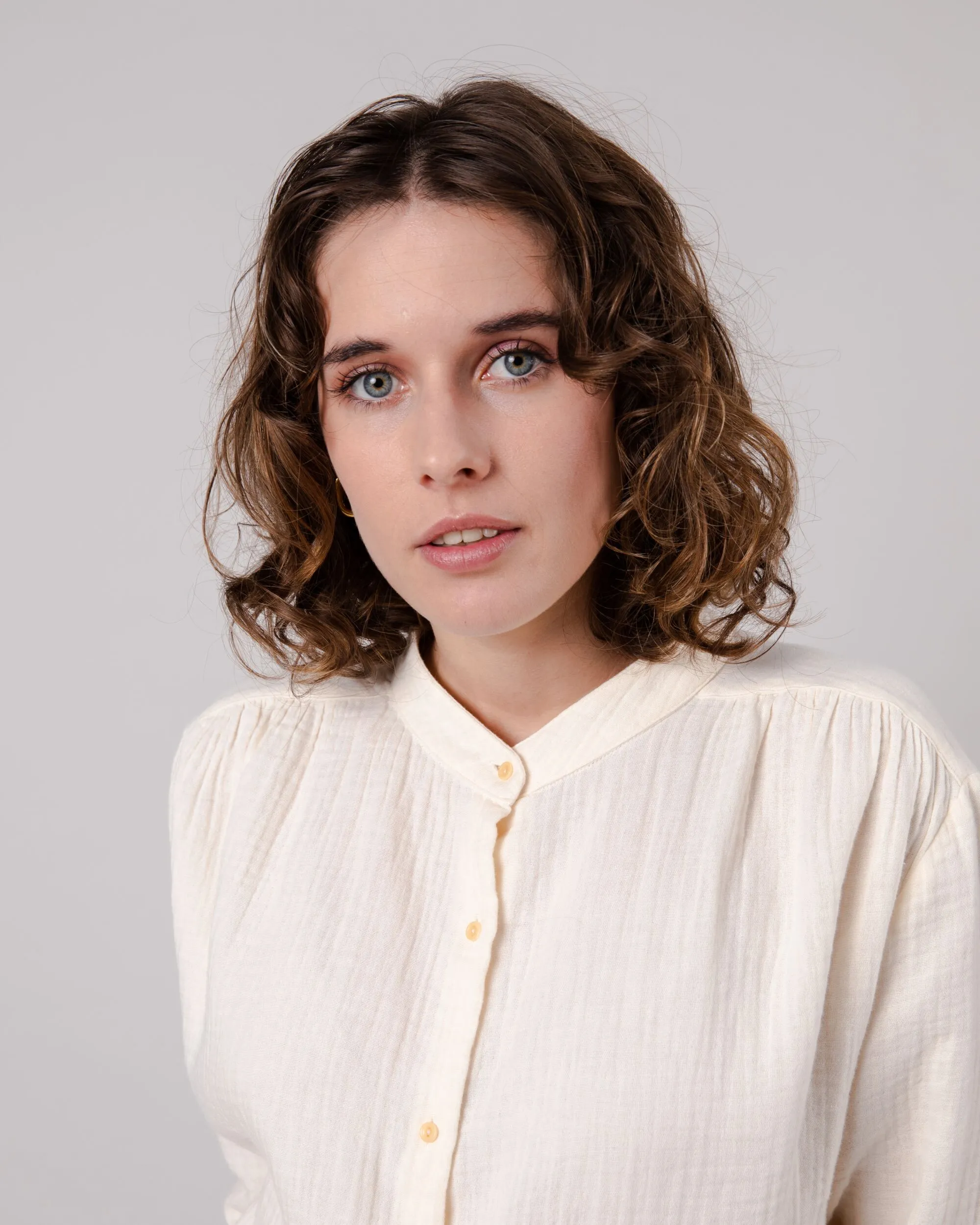 Urban Trend Bubble Mao Blouse Ecru