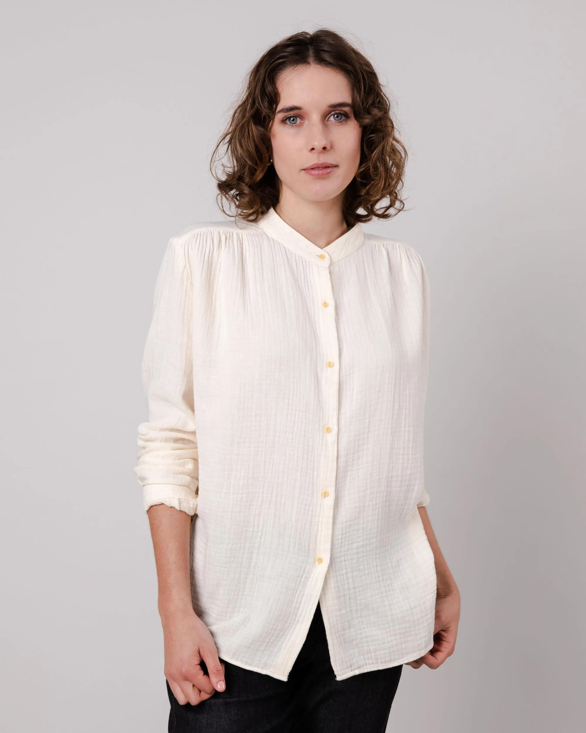 easy to pair Bubble Mao Blouse Ecru