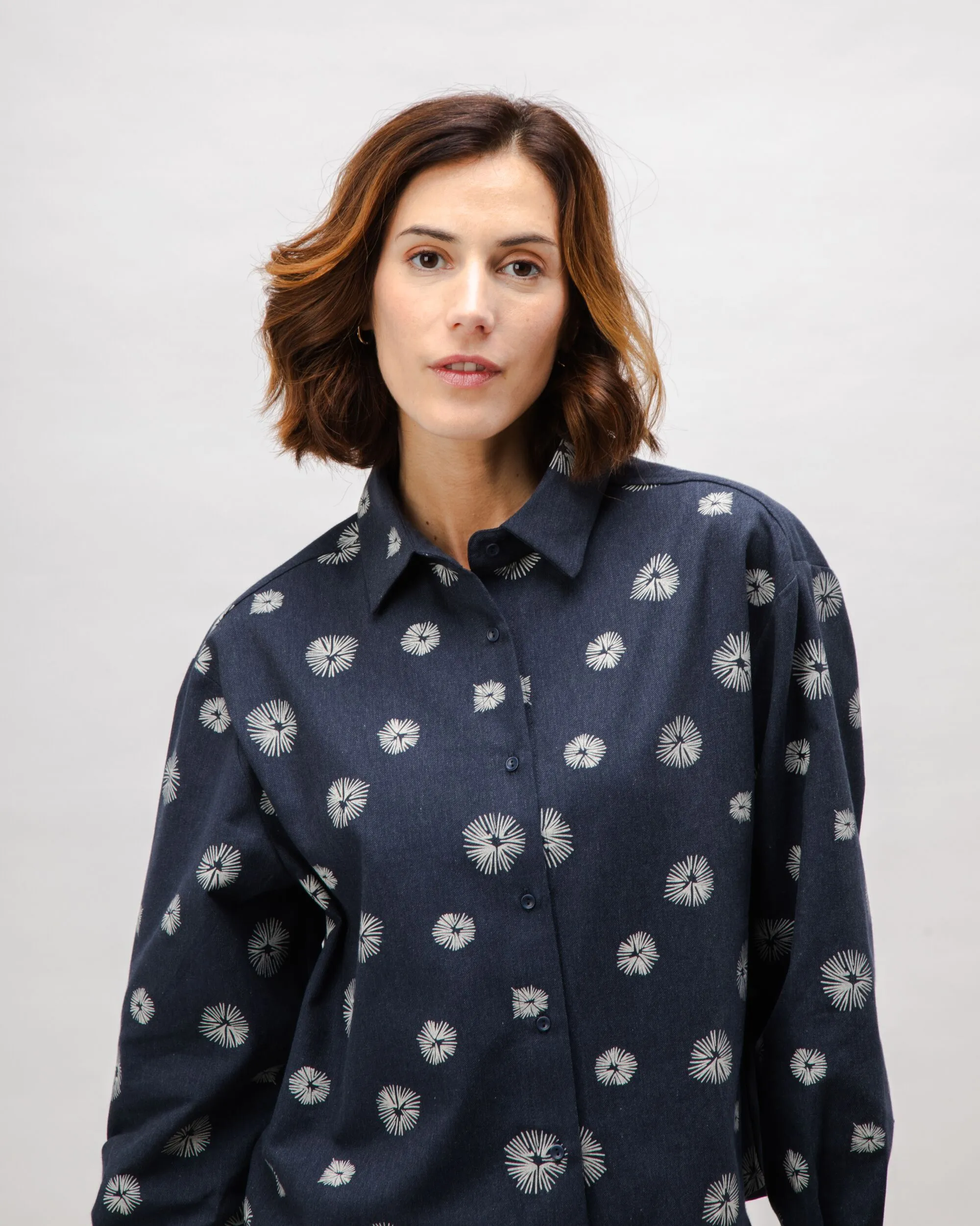 Urchin Boxy Flannel Blouse Navy Wool combination