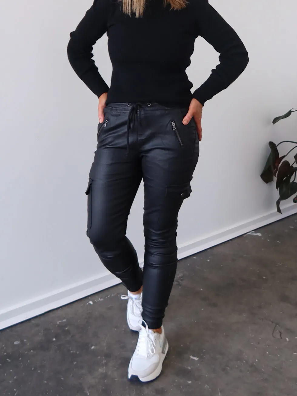 Comfy Ease Jordy Jeans - Waxed