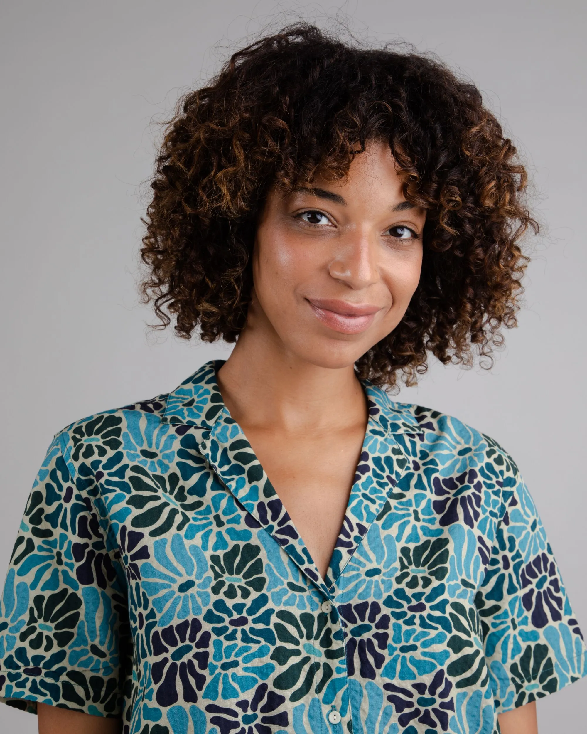 Spring Aloha Blouse Blue Comfy Layer RibbedNeckBanding