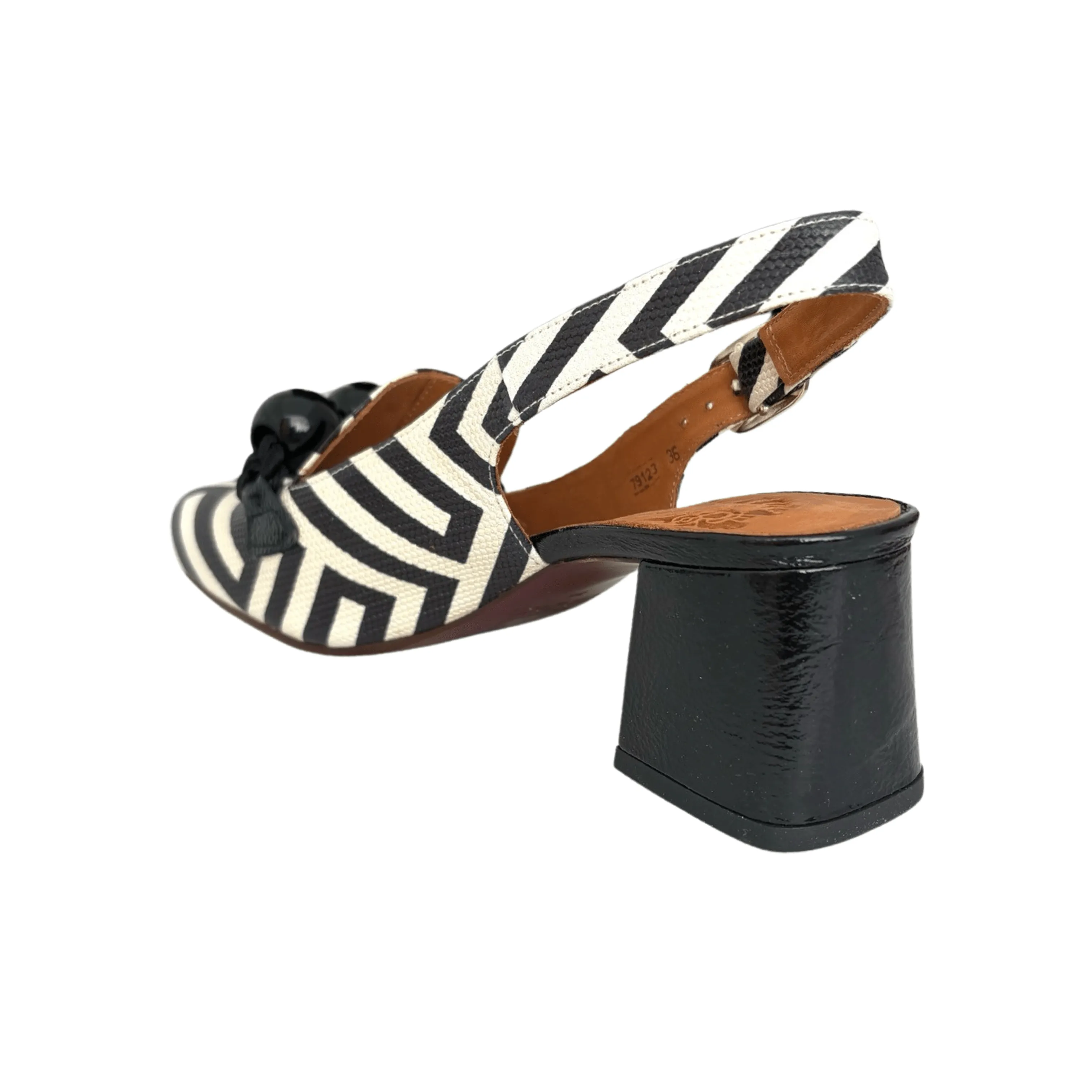 Cushioned Midsole Moby Black/White Geo Print Heel