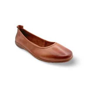 Fenja Camel Leather Flat Ocean Walk