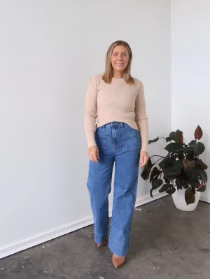 Bentley Jeans - Mid Blue Clean Aesthetic Daytime Look