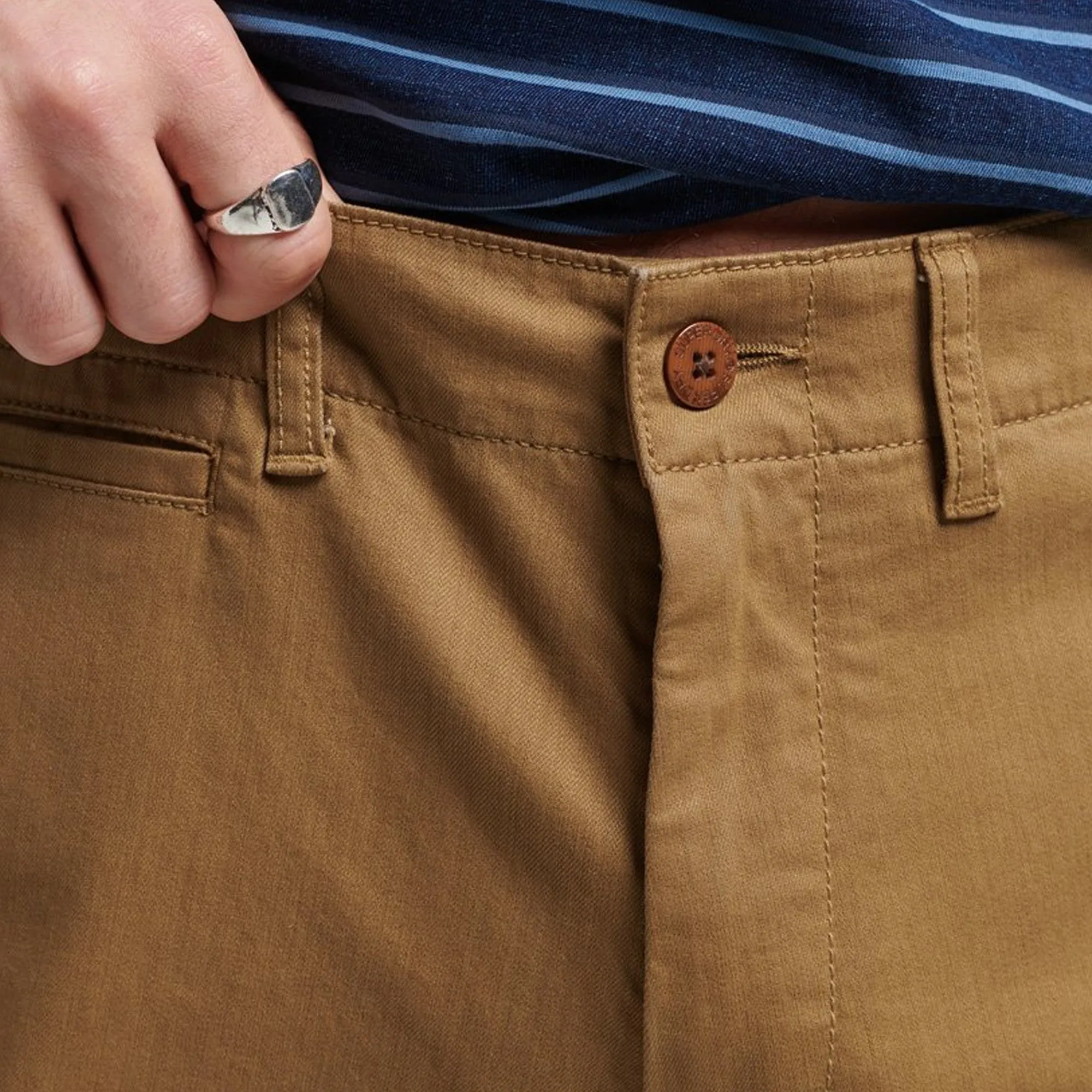 Sleek Look Superdry Vintage Officer Chino Shorts - Sandstone