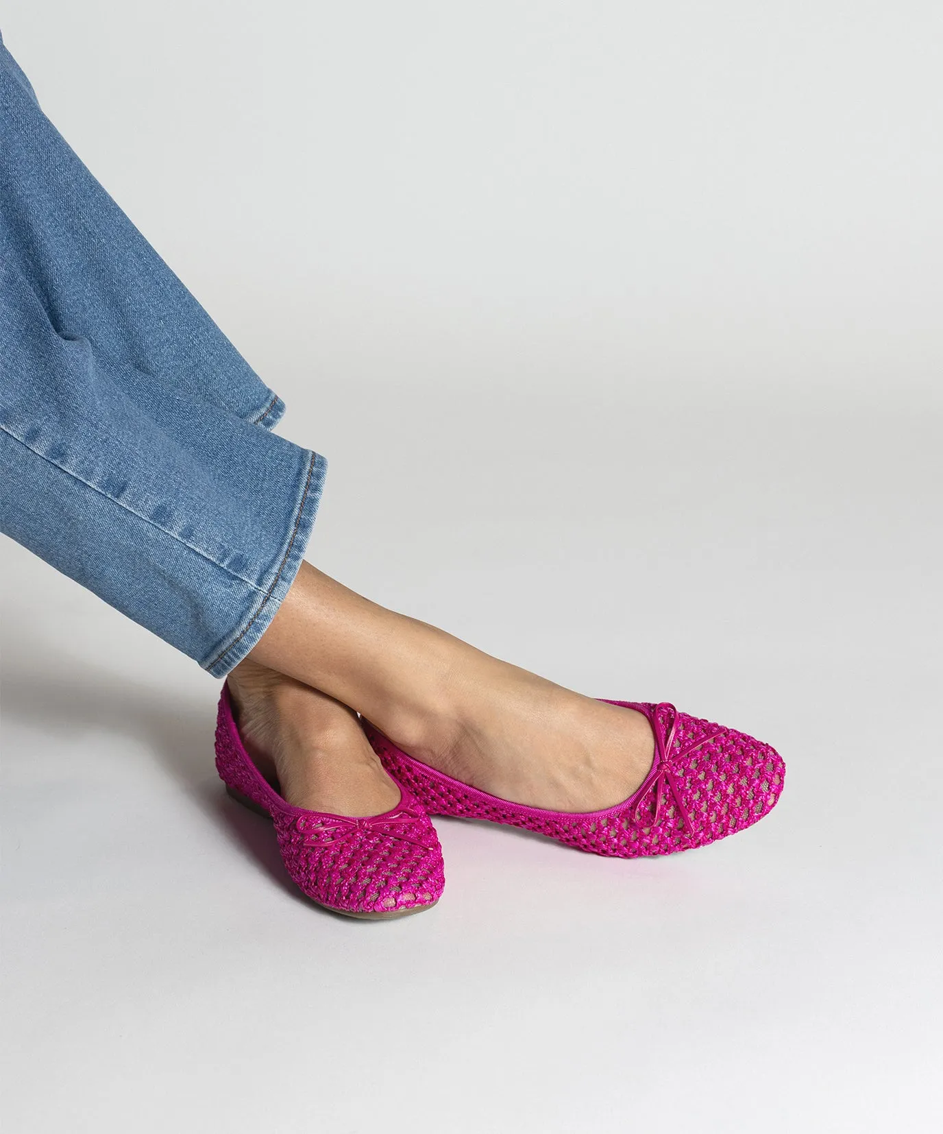 The Songbird - Hot Pink Openweave Easy matching Comfort Padding