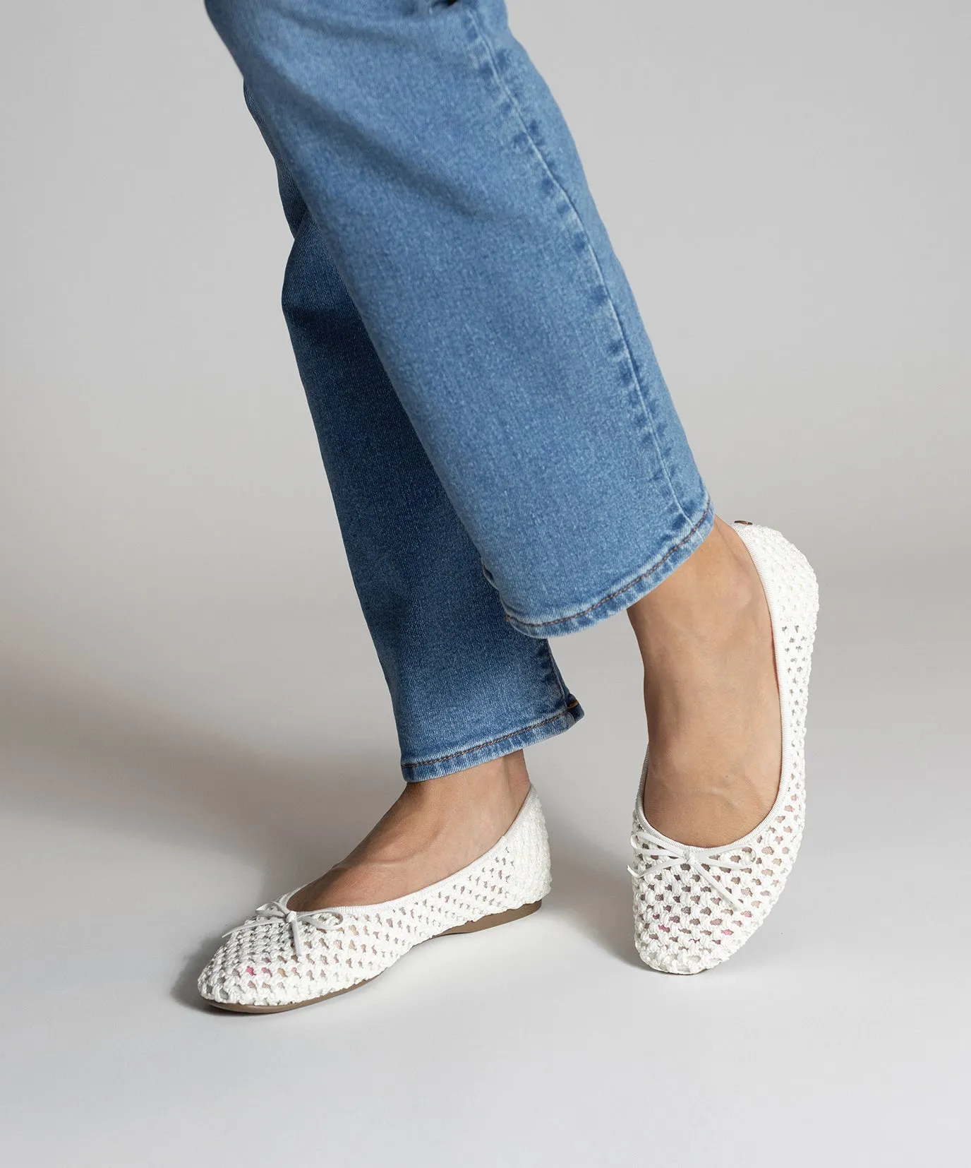 Easy Pace Rock Path The Songbird - White Openweave