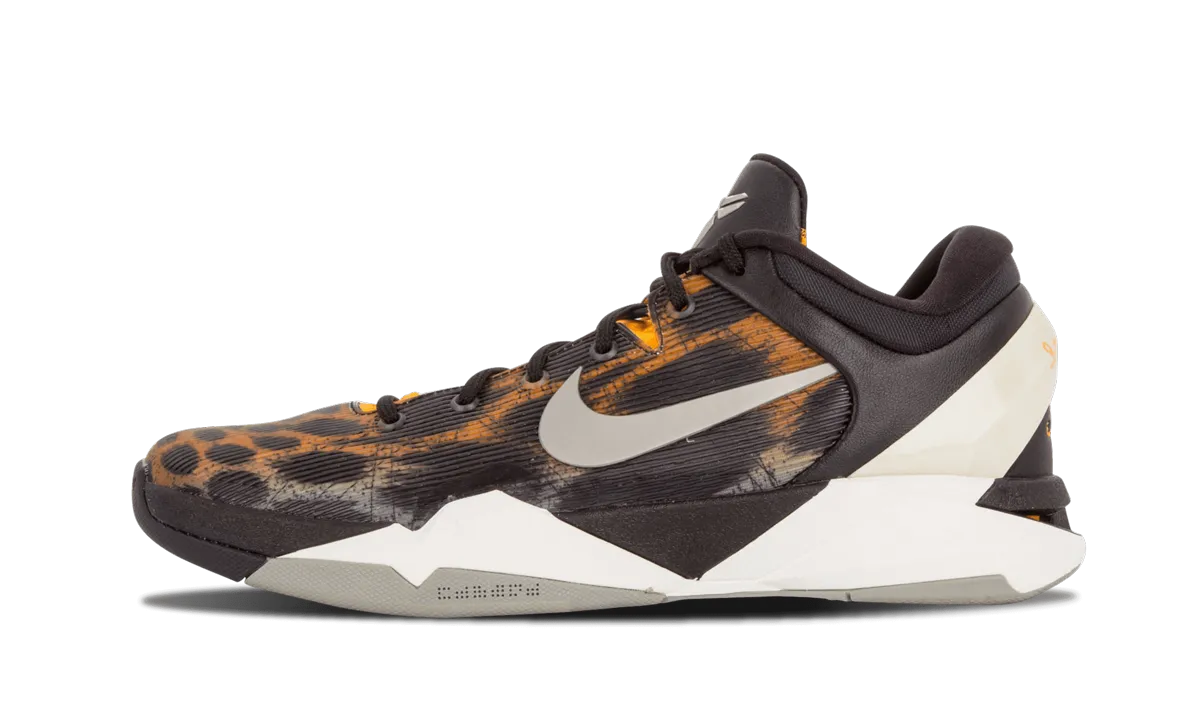 running with a lace - up closure men's running shoes Zoom Kobe 7 System "Cheetah"
