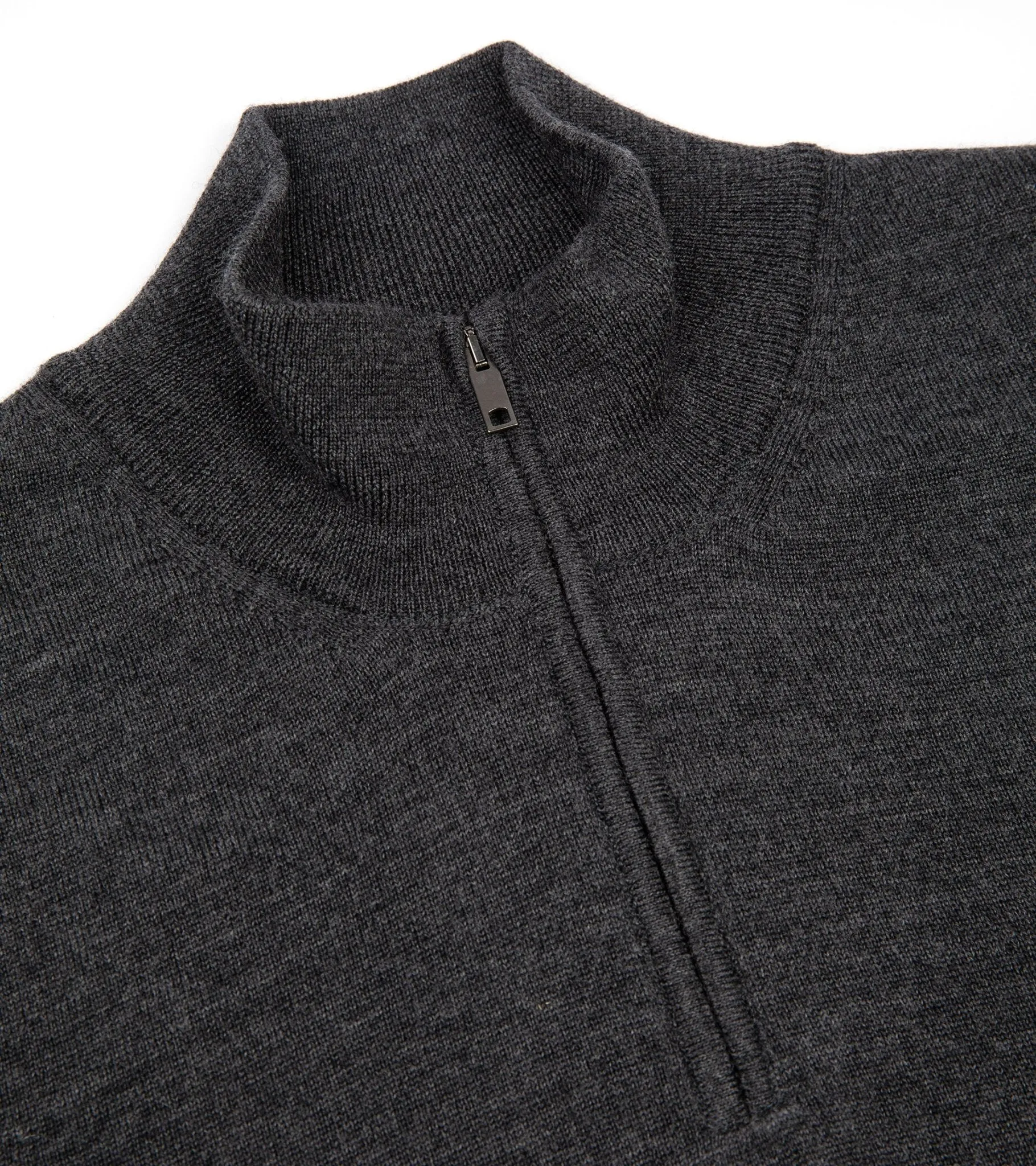 Organic Ease Trunk Trebeck Merino Half Zip Sweater: Charcoal