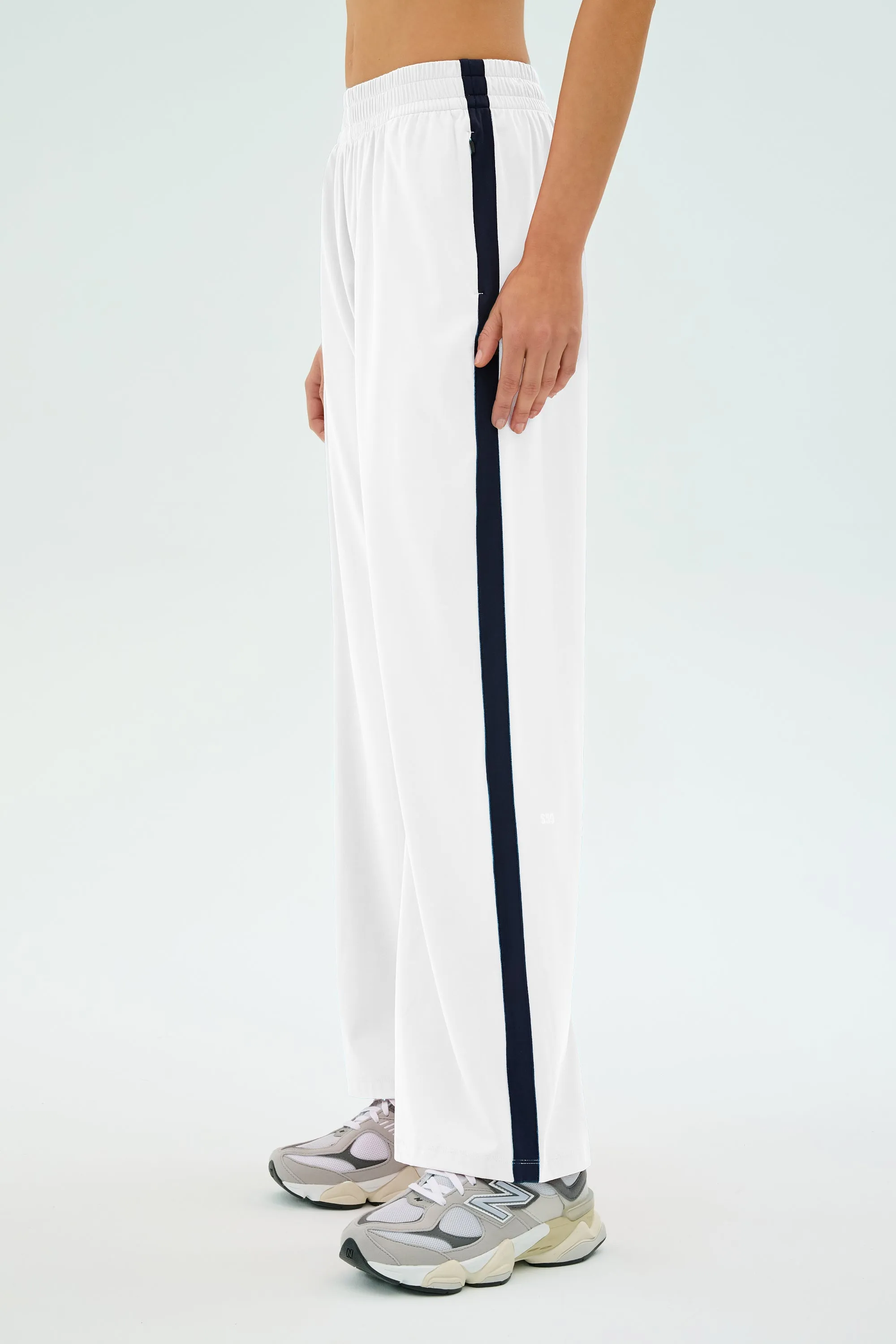 StretchWaistband Comfy Fit Maxie Rigor Track Pant - White/Indigo