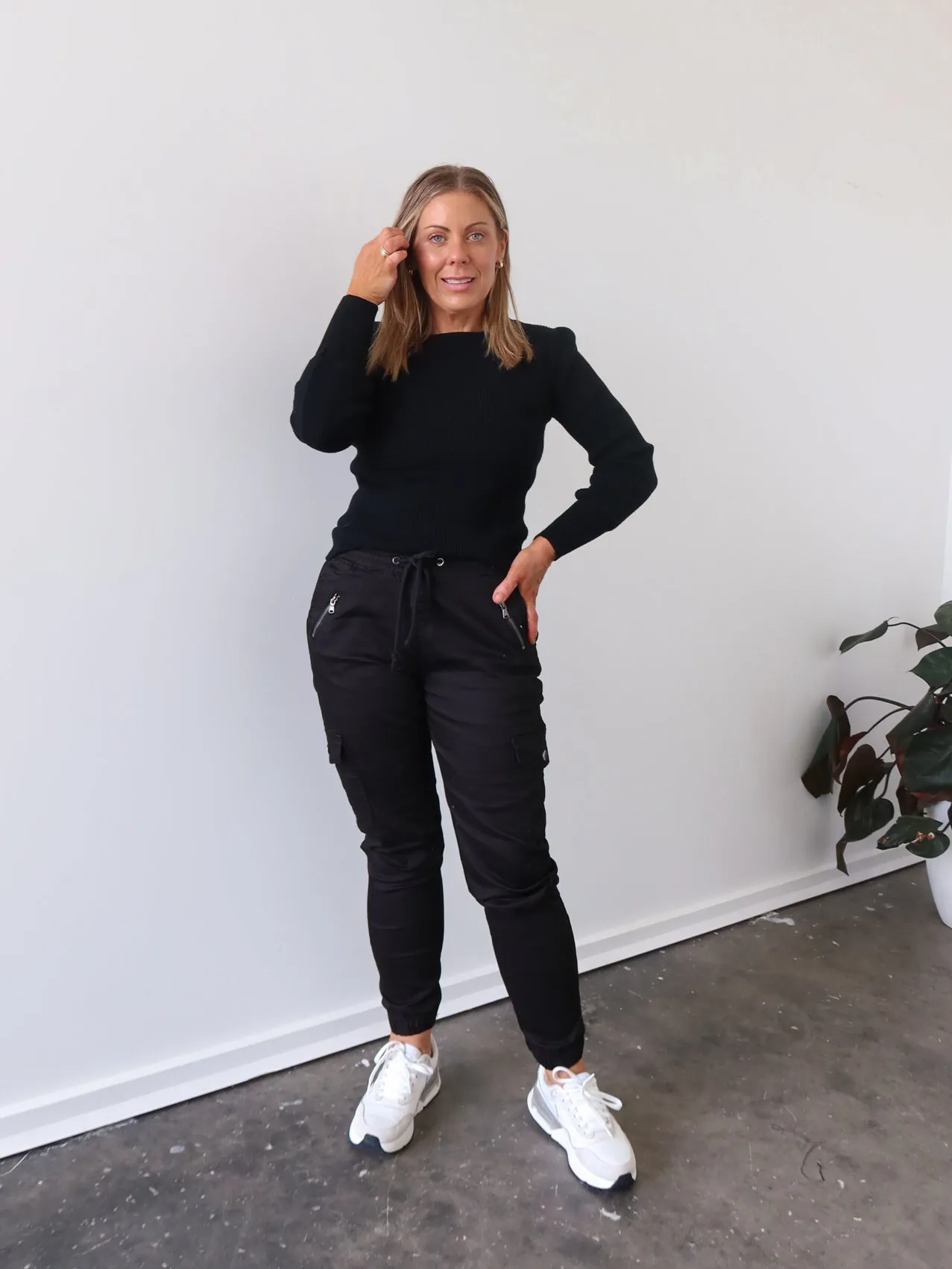 Jordy Jeans - Black Street Style