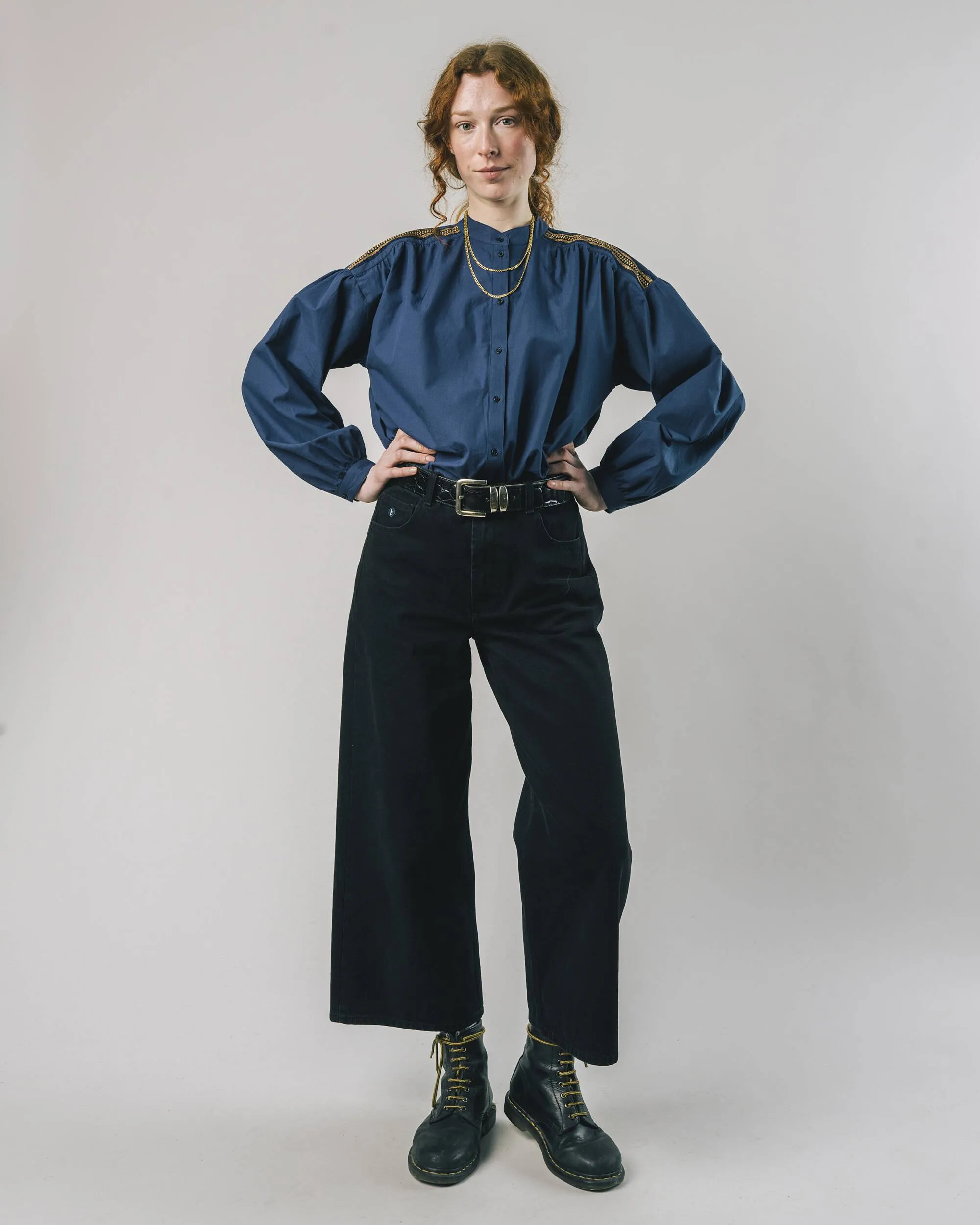 Soft and Light Ribbon Blouse Navy