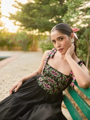 Stylish Waistband Minimalist-Style Women's Cotton Embroidered Tie Up Flared Dress