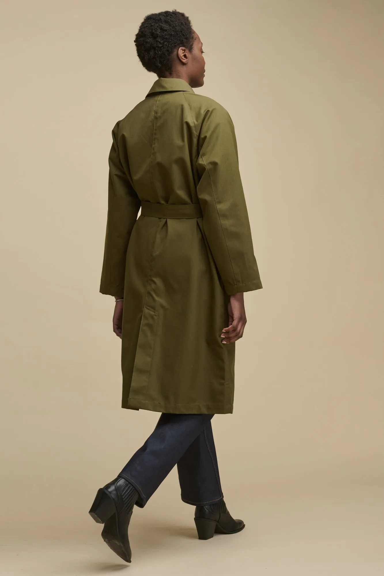 Comfortable fit Women's Frances Belted Raglan Raincoat - Olive