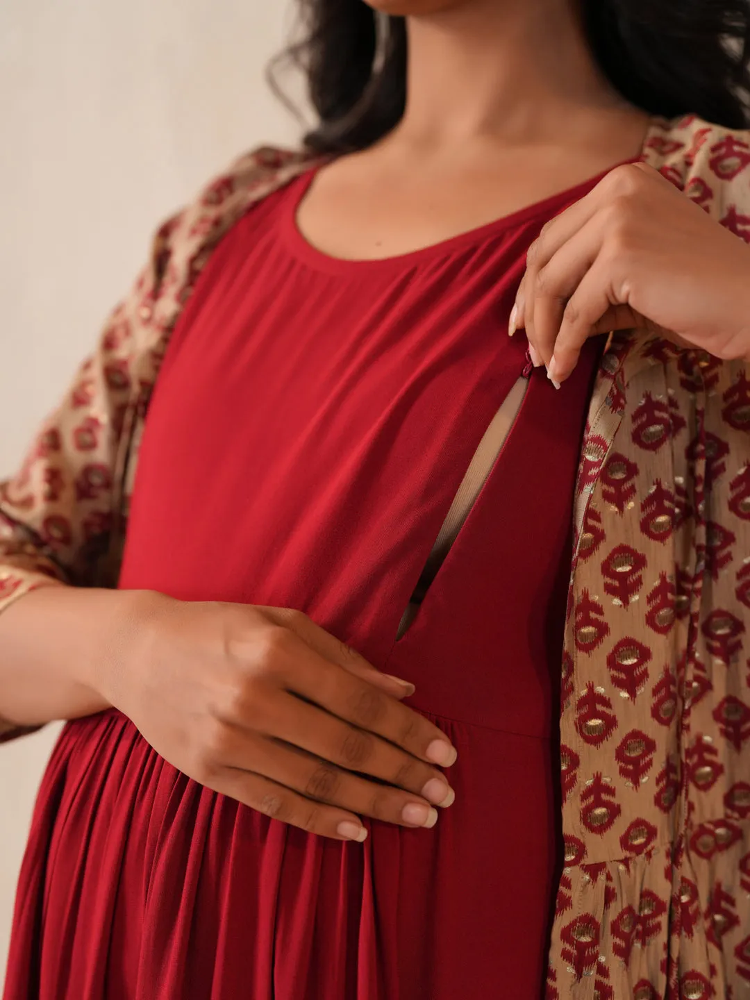 Body Safe Casual Lines Women's Maroon Maternity Dress with Jacket