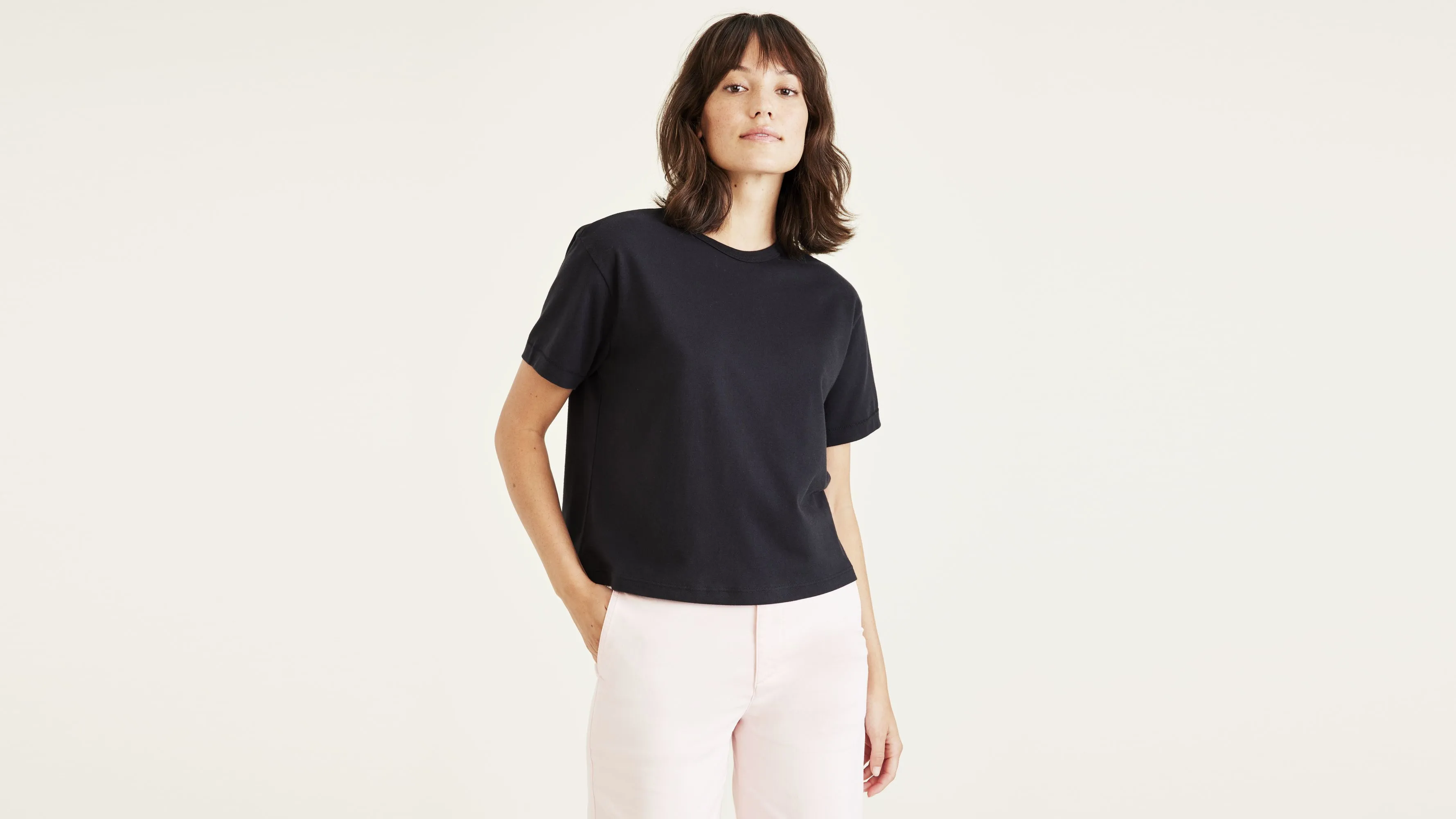 Women's Regular Fit Crew Tee Good stretch