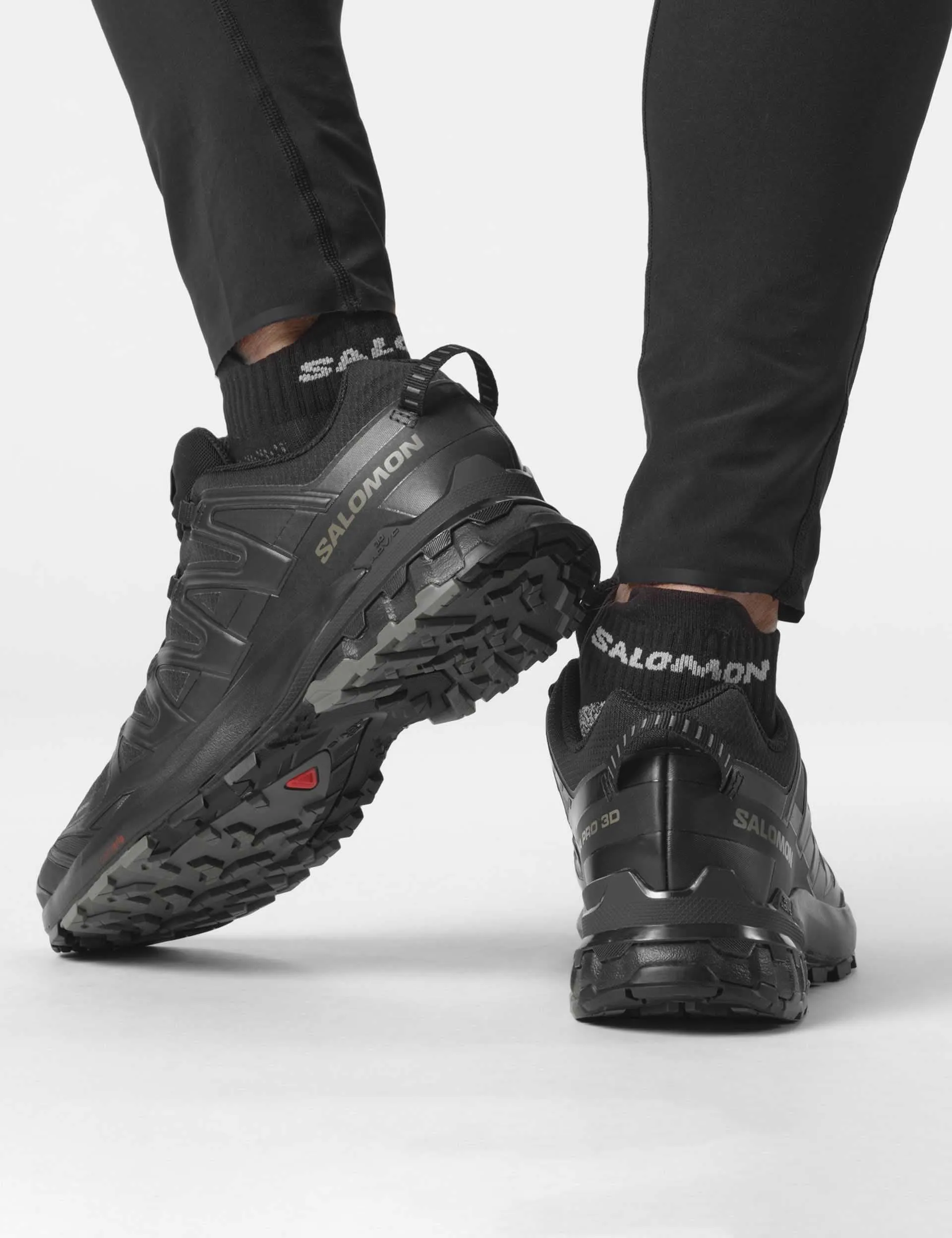 XA Pro 3D V9 GTX - Black/Phantom/Pewter Shockwave Dissipation short - distance running